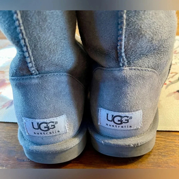 UGG Australia | Grey Leather Shearling | Shorty Boots | Women’s 7 - Picture 4 of 7